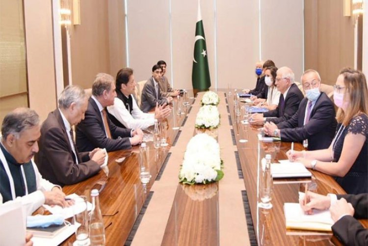 PM Imran calls upon EU, int'l community to support rehabilitation of Afghan refugees