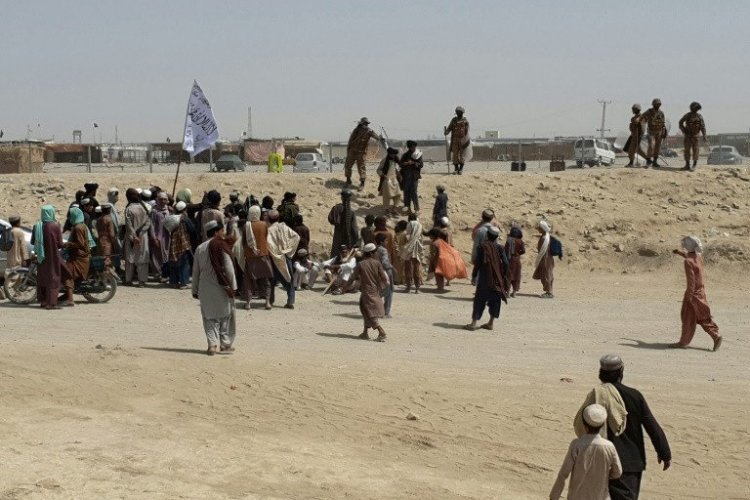 Afghan forces fight Taliban to retake Spin Boldak-Chaman border crossing